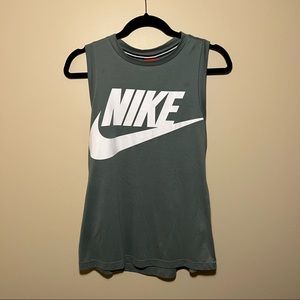 Nike cut-off